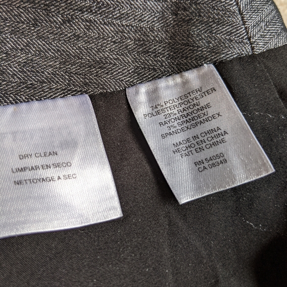 Anne Klein Dressy Pencil Skirt, Size 22W, Very Fine Black and Silver Heringbone - Picture 7 of 7